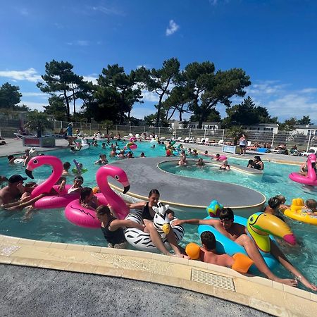 Camping Paradis Les Galets De La Molliere 카이유쉬르메르 외부 사진