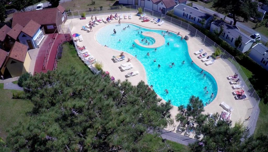 Camping Paradis Les Galets De La Molliere 카이유쉬르메르 외부 사진
