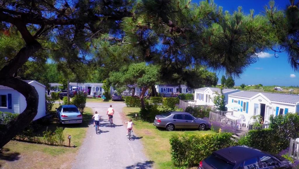 Camping Paradis Les Galets De La Molliere 카이유쉬르메르 외부 사진