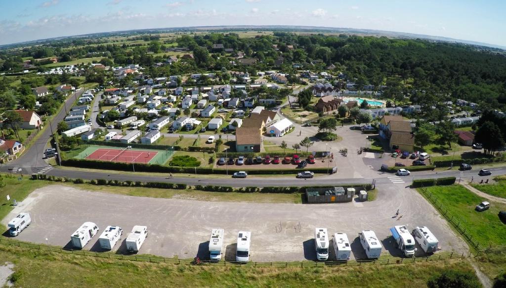 Camping Paradis Les Galets De La Molliere 카이유쉬르메르 외부 사진