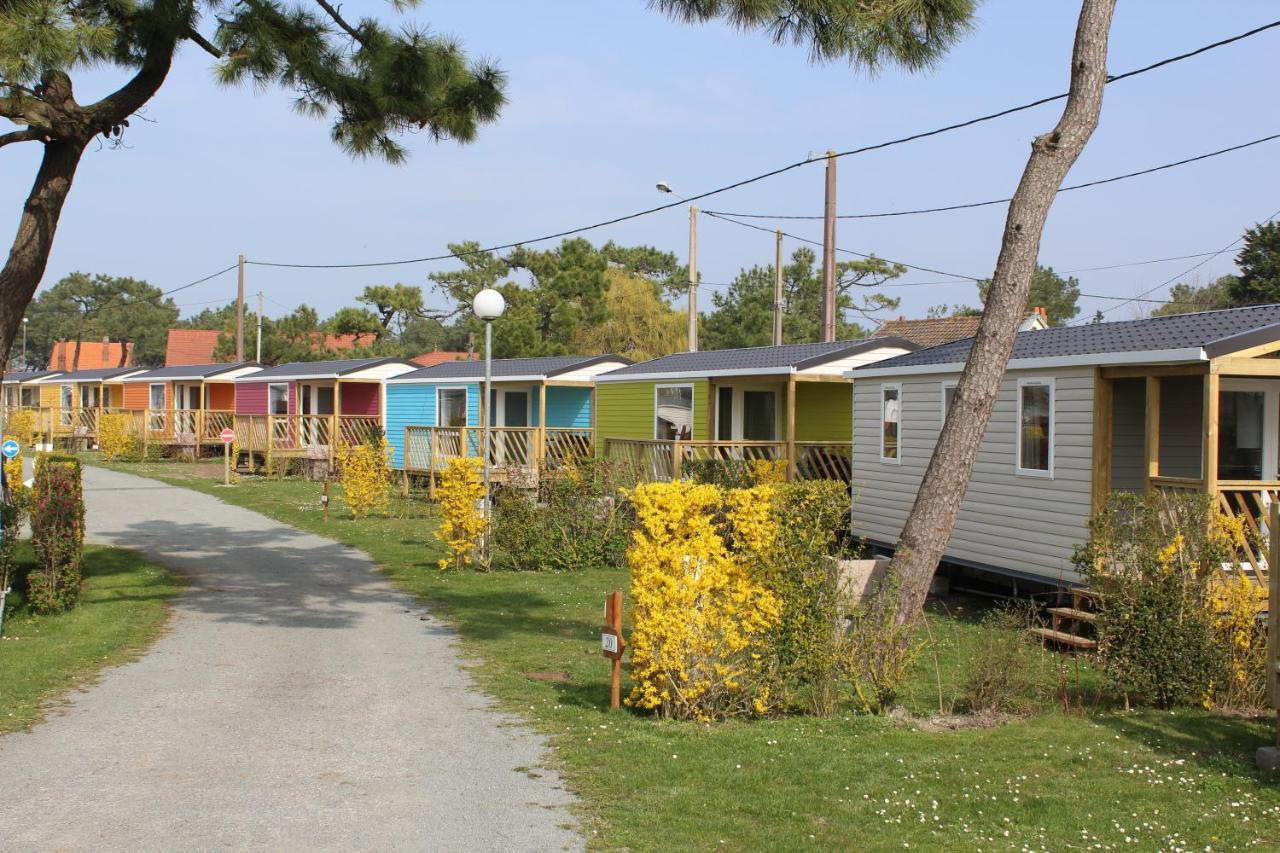 Camping Paradis Les Galets De La Molliere 카이유쉬르메르 외부 사진